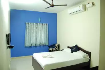 هتل آپارتمان Sree Devi Niwas