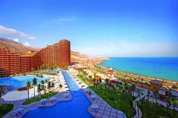 هتل آپارتمان Porto Sokhna Beach Resort