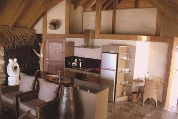 Wille Aitutaki Escape