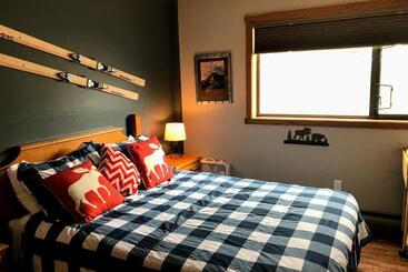 酒店 The Griz Inn By Park Vacation Management