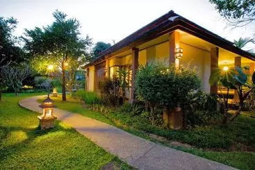 Resort Palm Spa Village