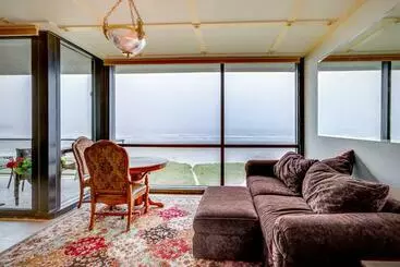 Hotel Sand & Sea: Penthouse Paradise On Prom