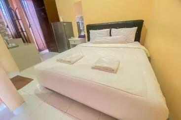 ホテル Villa Matano Sorowako Redpartner