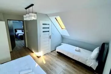 Aparthotel W Dolinie Stawów Zator By Housine