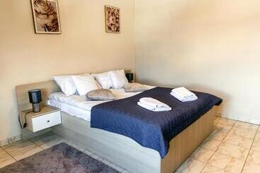 מלון דירות Villa Adamar   Masaże & Jacuzzi