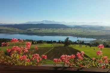 Pokoje U Chmielaków   Huba Z Widokiem Na Jezioro Czorsztynskie Tatry I Pieniny Balia