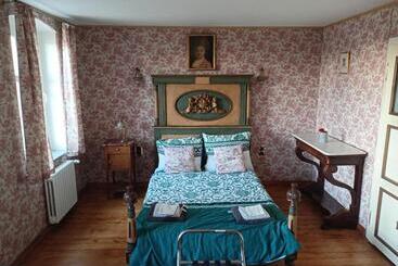 פנסיון Palac Osowo Gostynskie