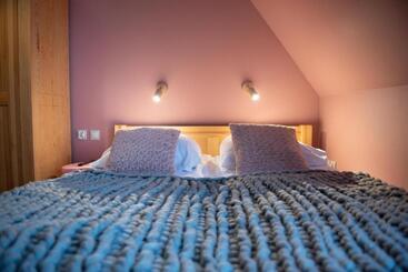 צימר Folkowy Dworek Spa & Fun