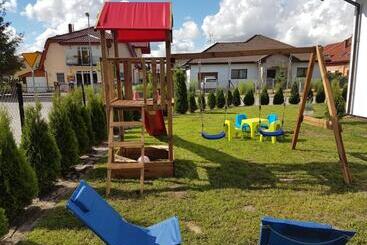 تختخواب و صبحانه Pensjonat Dziki Zakątek