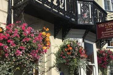 Bed and Breakfast The Clarence