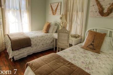 Отель Florida House Inn