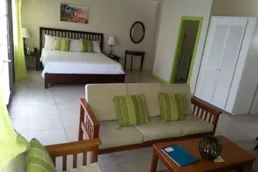 Hotell Grooms Beach Villa & Resort