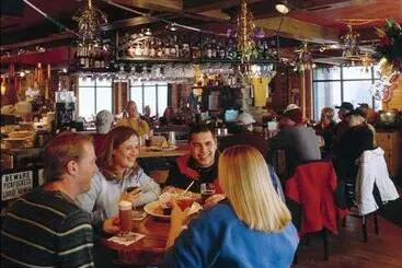 هتل Highland House