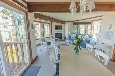 Hotelli Little Creek Cove Beach Resort