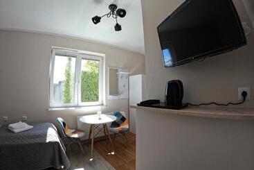 호스텔 Noclegi Na Wspólnej