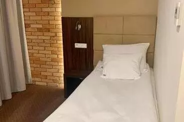 Retkeilymaja Zajazd W Białej
