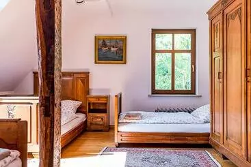 Aamiaismajoitus (B&B) Dwór Gogolewo Nad Wartą