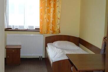 Hostel Miłosz