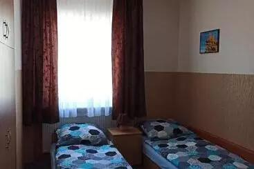 هاستل Noclegi Słodki Sen 1