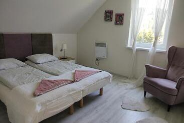 פנסיון Villove Domy Spa