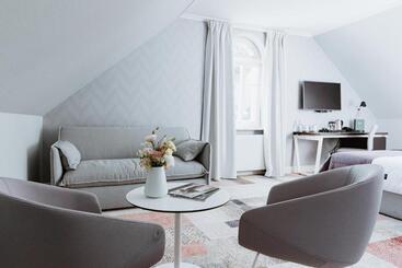 리조트 Pałac łebunia