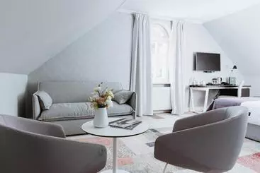 リゾートホテル Pałac łebunia