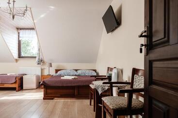 مبيت وإفطار Dom Malowany