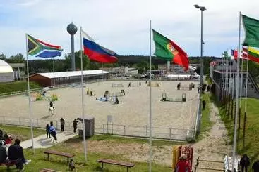 هتل Wosir Drzonków