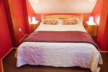 پانسیون Willa Cyprysowa