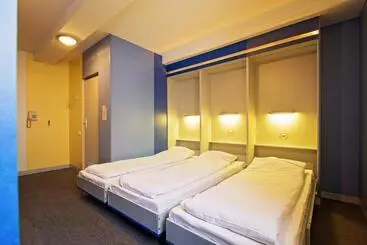 Hostel Elemels Planet