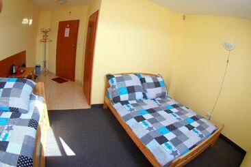Albergue Noclegi Wega