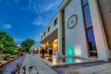 Resort Confero Nowa Baśń