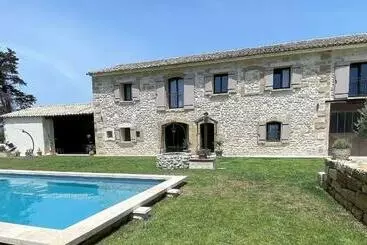 Aamiaismajoitus (B&B) Mas Le Jas