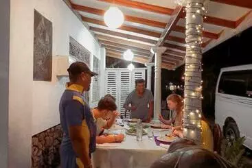 Bed and Breakfast R Home Stay