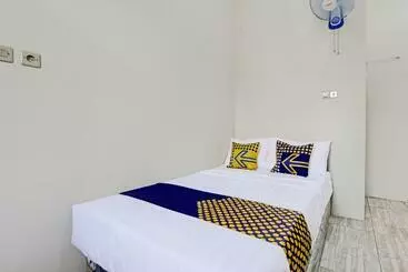 Hotel Spot On 92181 Kristin Homestay