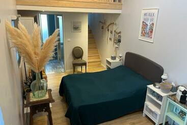 Pansiyon Jolie Chambre Dans Une Dépendance De Longère Bretonne