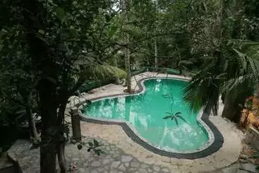 Majatalo Shadow Lake House