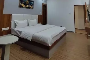 Hotel Pop 80679e  Vd Rooms