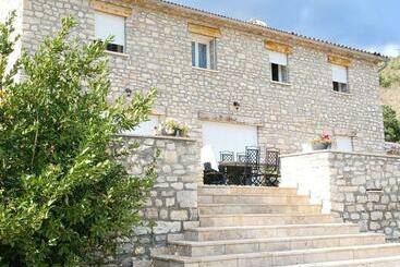 بنسيون Chambres D Hôtes Le Prieuré