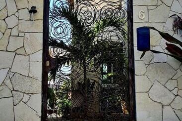 פנסיון El Sho   Hotel Boutique