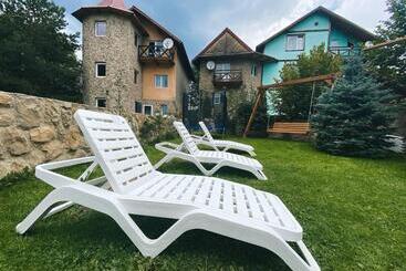 Hotel кам яний двір