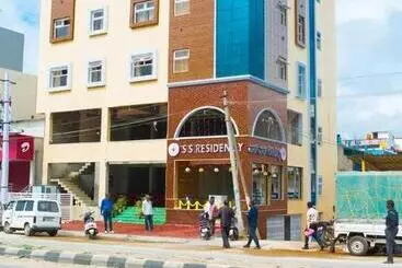Hotel Ss Residency