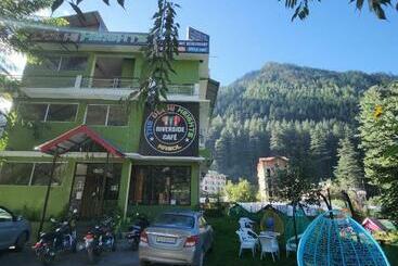 호텔 The Delhi Heights Riverside