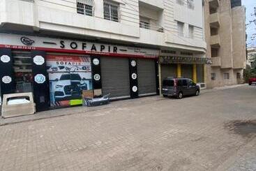 تختخواب و صبحانه Villa Familys