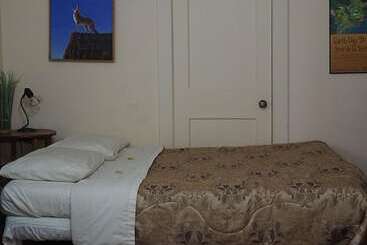 Downtown Bed And Breakfast