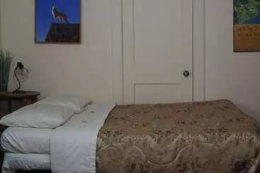 Downtown Bed And Breakfast