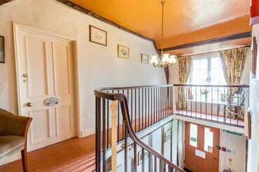 펜션 Yallands Farmhouse