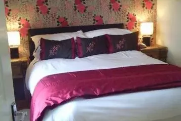 Ravensmede Cottage B&b