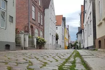 ユースホステル Sleeptide