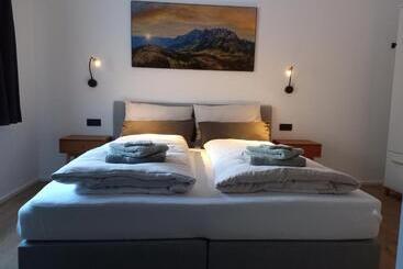 민박 Leni S Mountain Appartements